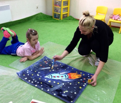 День космонавтики в детском развивающем клубе Шелковые детки